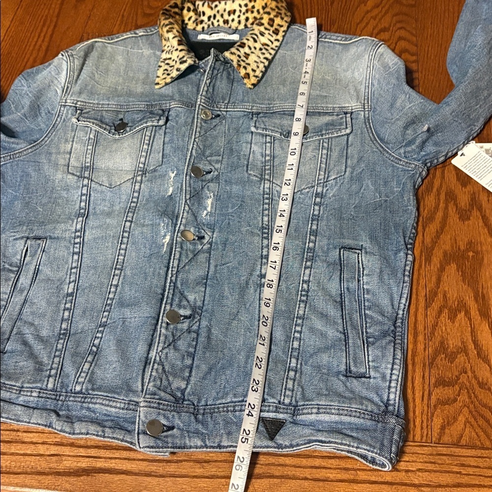 Guess women’s Rex Blue Denim Jacket Leopard faux fur Collar / back fur dice L - Picture 15 of 16